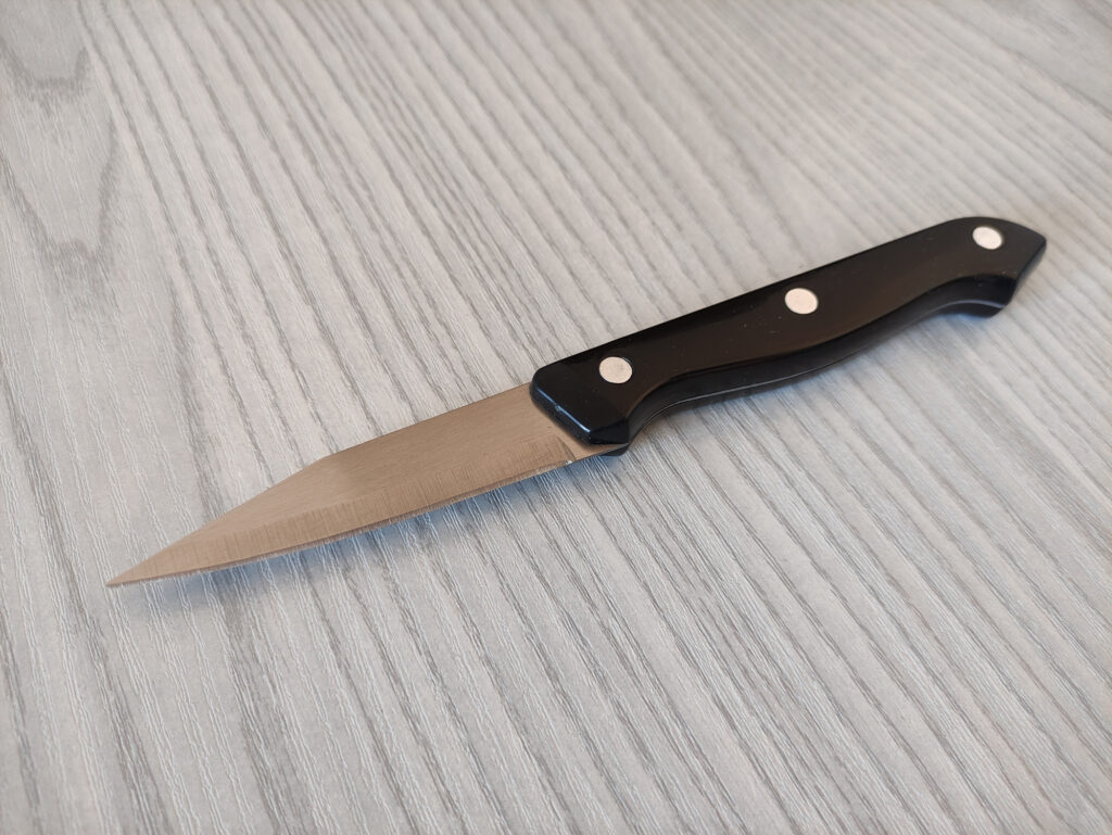 kitchen knife Linda Malcom